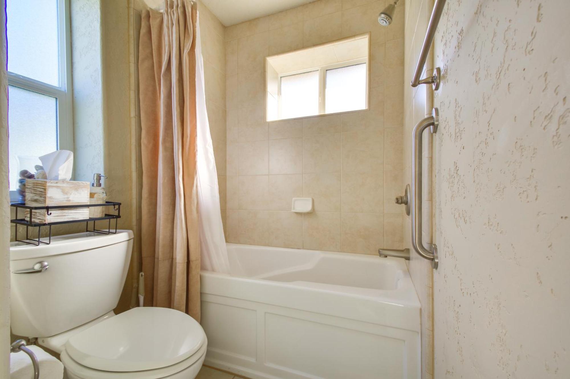 Quiet Waterfront Escape With Hot Tub And Beach Access! Голд-Бич Экстерьер фото